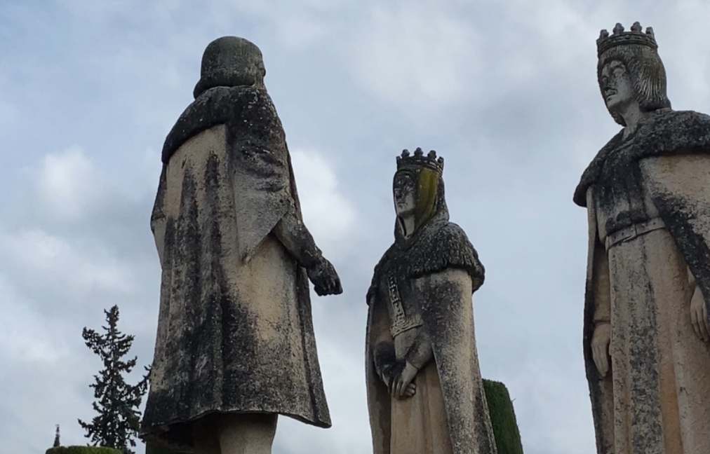 Salón de los Reyes Católicos: Donde Recibieron a Cristóbal Colón